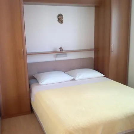 Kala Apartment Punat